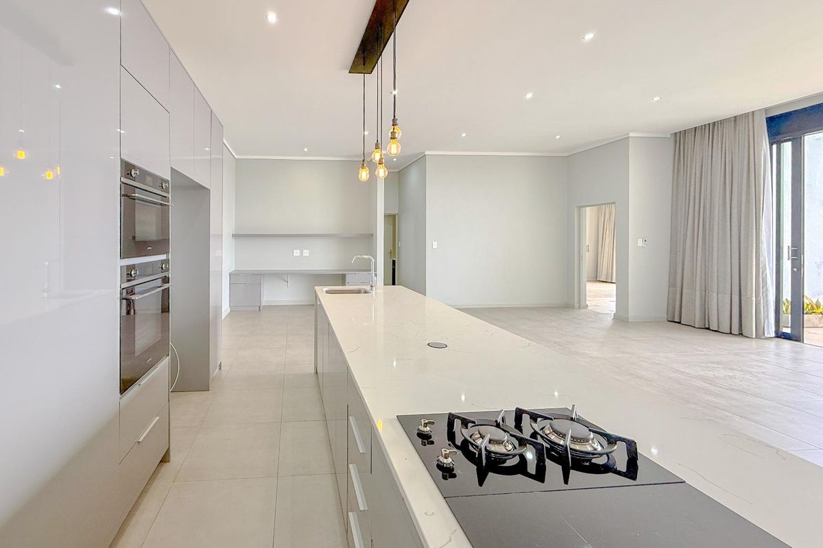 Ascend to Midstream | Penthouse Residence | For Sale & To Let - Photo 3