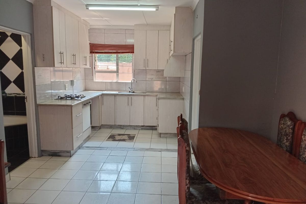 Modern & Move-In Ready 2-Bedroom Granny Flat – Pet Friendly! - Photo 2