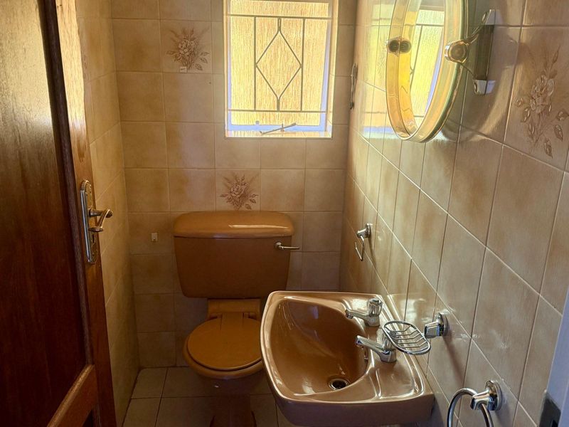 Spacious 4-Bedroom Unit on Secure Unit Rynfield AH– Available 1 February 2026 - Photo 7