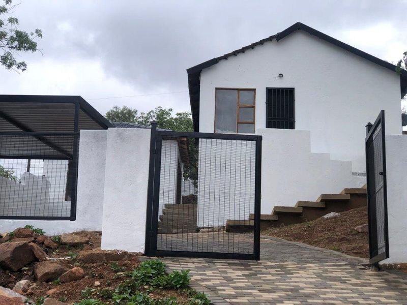 3 bedrooms house for sale in Soshanguve M - Photo 2
