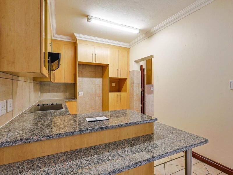 4 Bedroom For Sale , - Photo 8