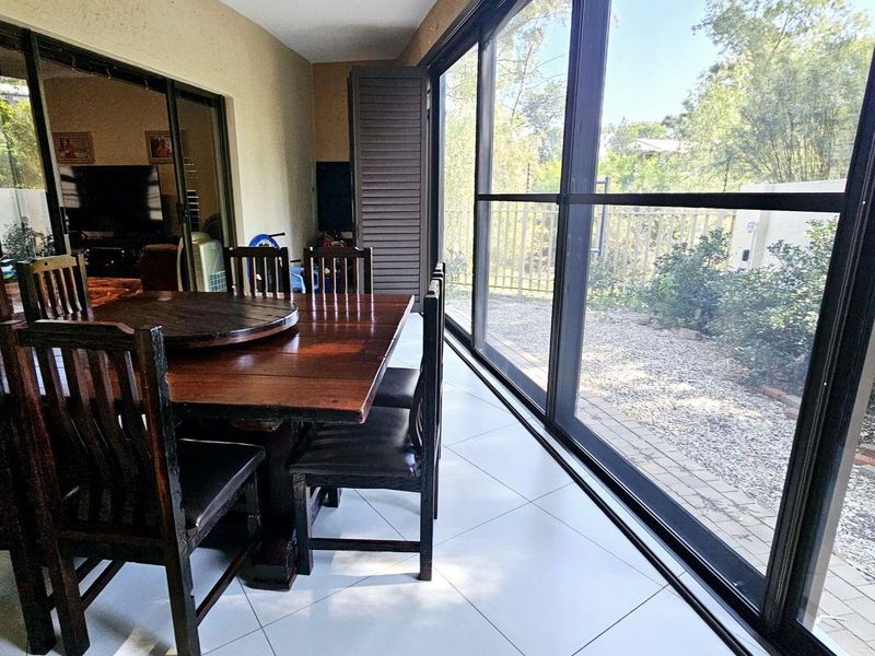 3 Bedroom Townhouse For Sale in Ludwigsdorf - Photo 4