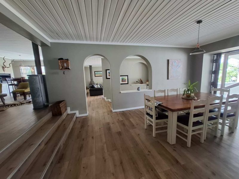 Elegant Family Home in Eros with Expansive Views - Photo 6