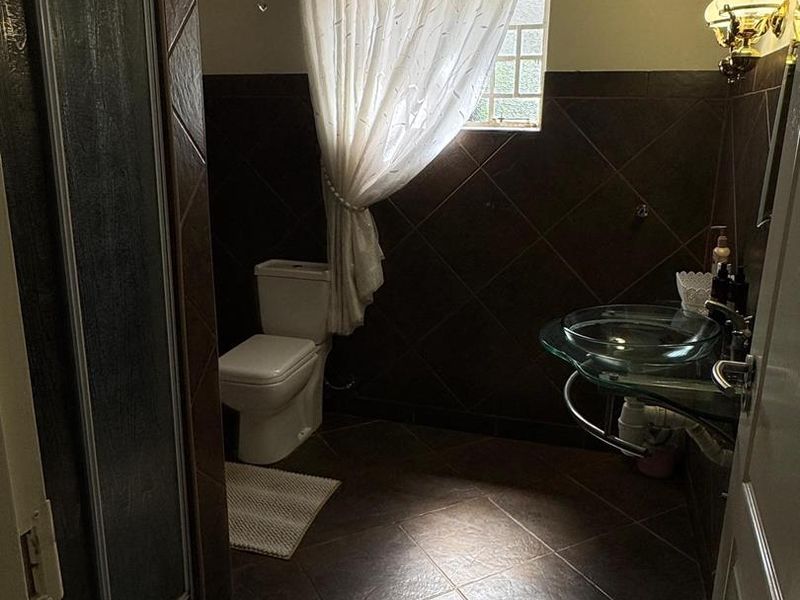 OUTJO BEAUTIFUL FAMILY HOUSE FOR SALE - Photo 5