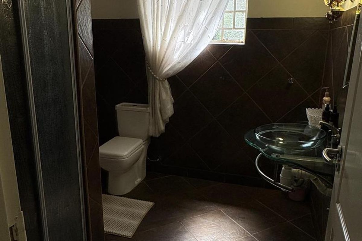 OUTJO BEAUTIFUL FAMILY HOUSE FOR SALE - Photo 5