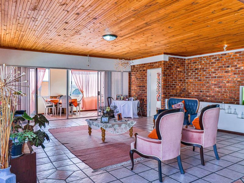 Perfectly Positioned Home with Sea Views - Photo 8