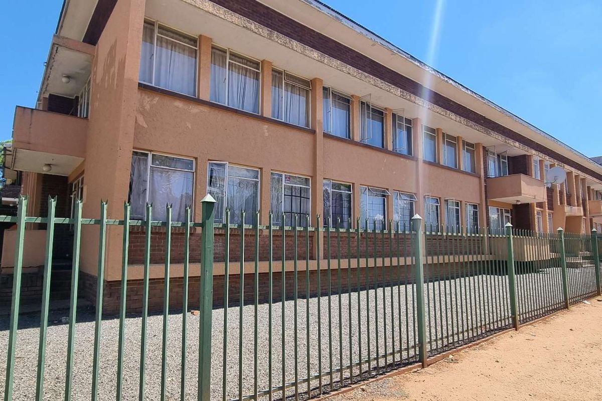 BLOCK OF FLATS - VERY GOOD LOCATION EXCLUSIVE SOLE MANDATE - Photo 5