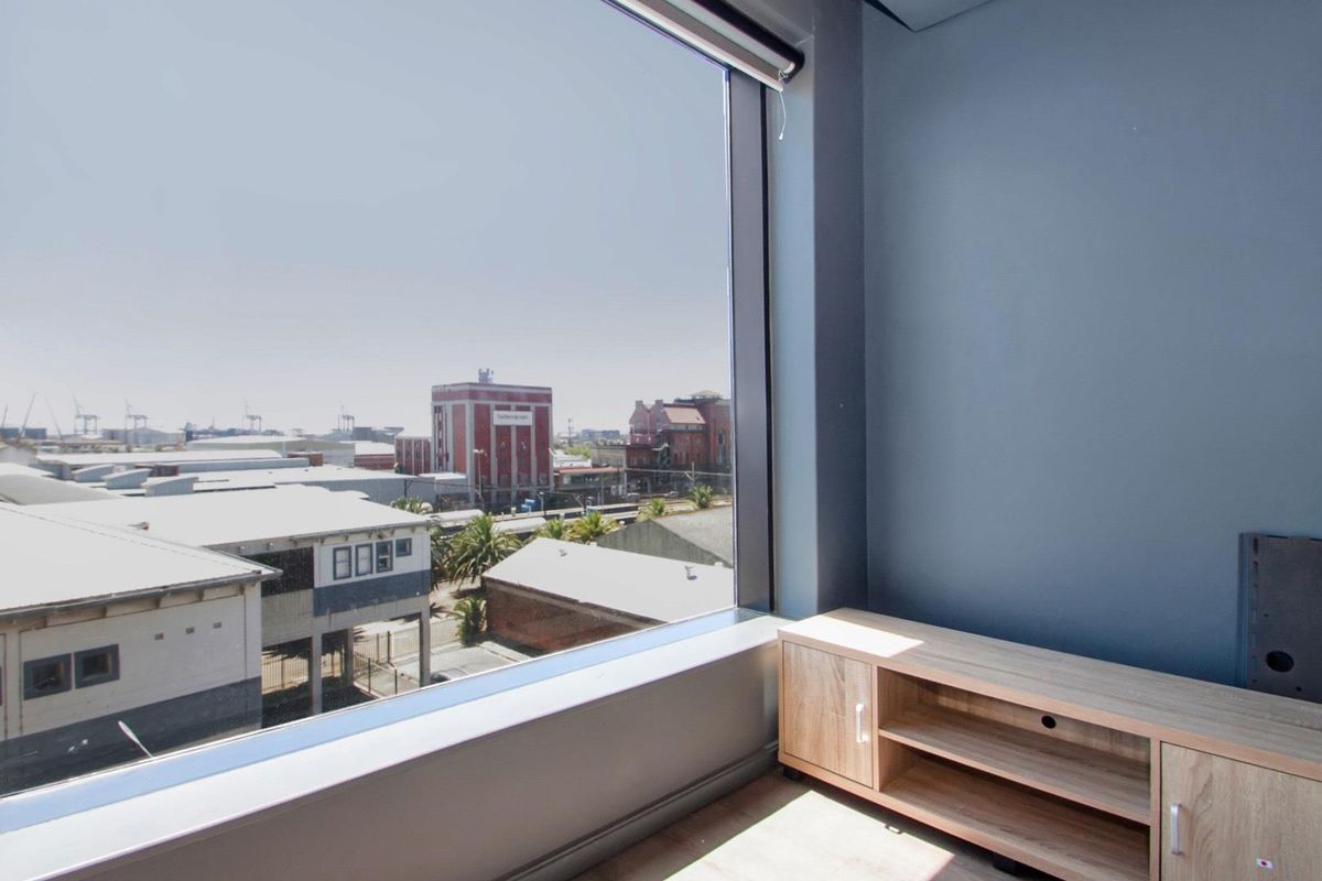 Stylish Furnished Ocean Views - Photo 3