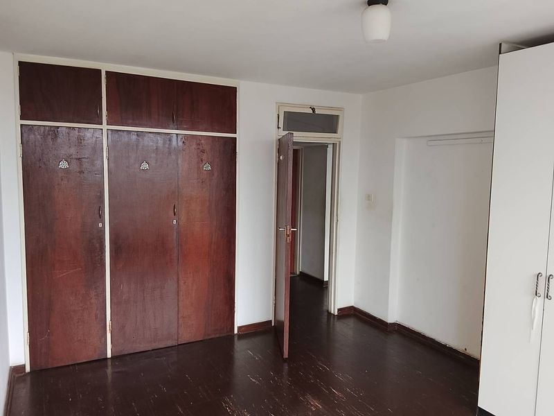 🌊 Rare Find in North Beach – Sea-Side Living with Iconic Stadium Views! 🌊 - Photo 9