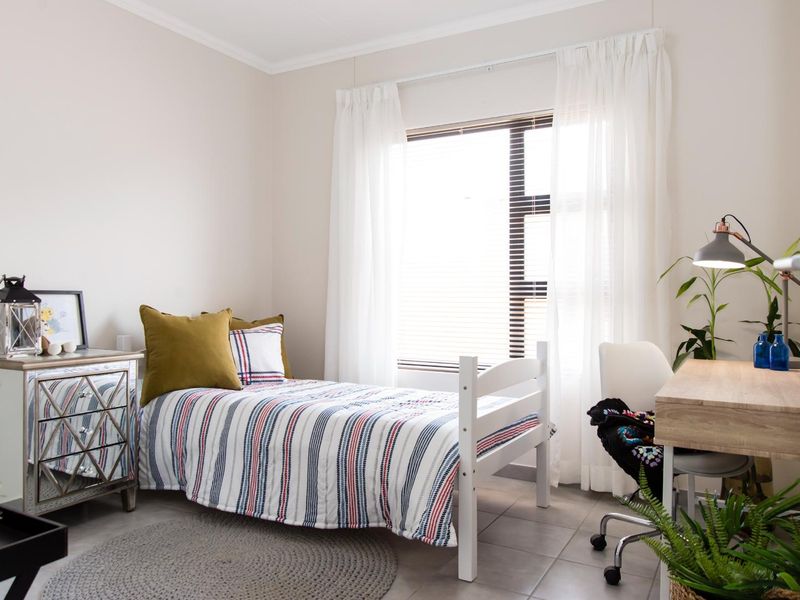 Feel-Good Family Home - Photo 9