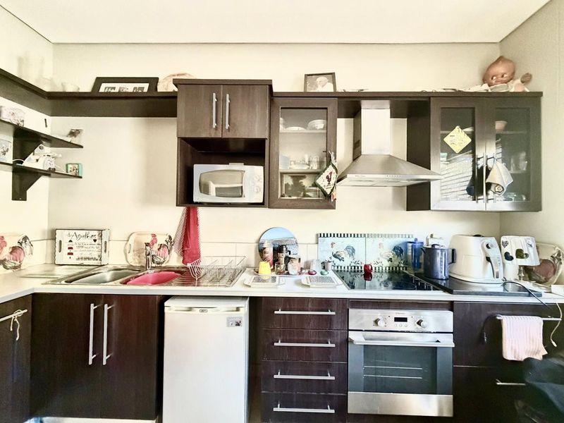 1 Bedroom Townhouse For Sale in Eros - Photo 2
