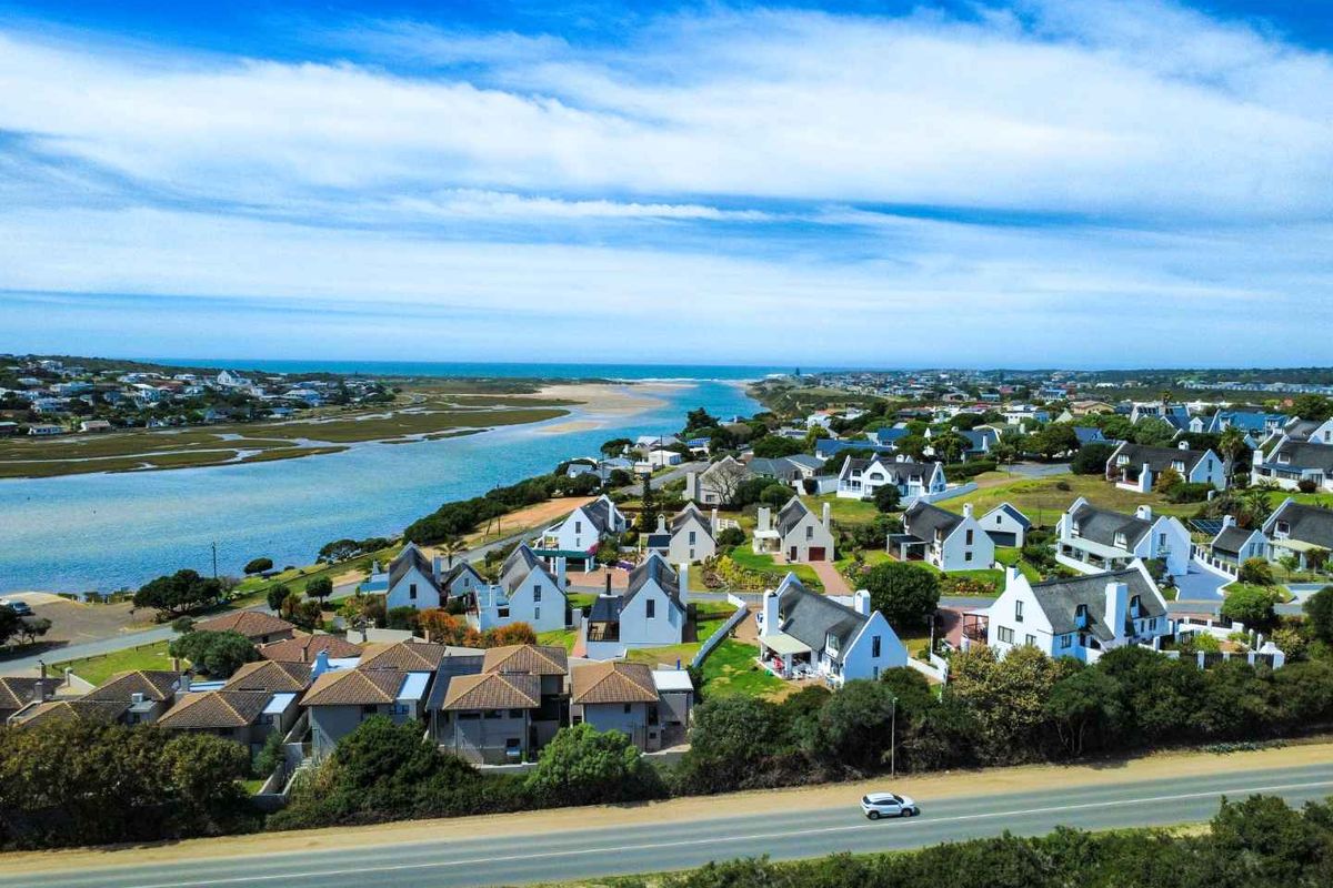 Prime vacant stand for sale in Stilbaai-Wes. - Photo 5