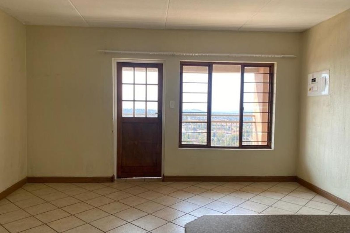 2 Bedroom ,1 Bath Apartment available for Rent - Photo 3