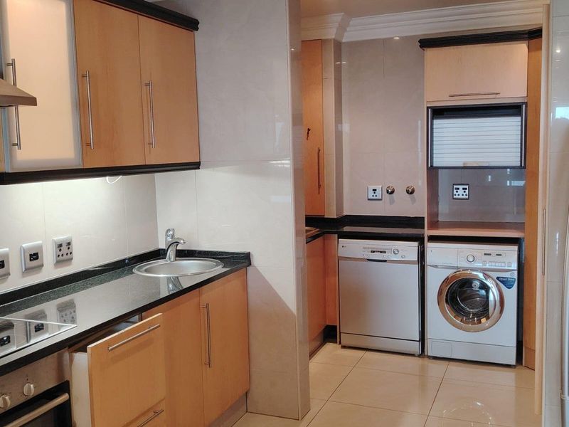 Stunning 3-Bedroom Apartment for Rent in Umhlanga - Photo 9
