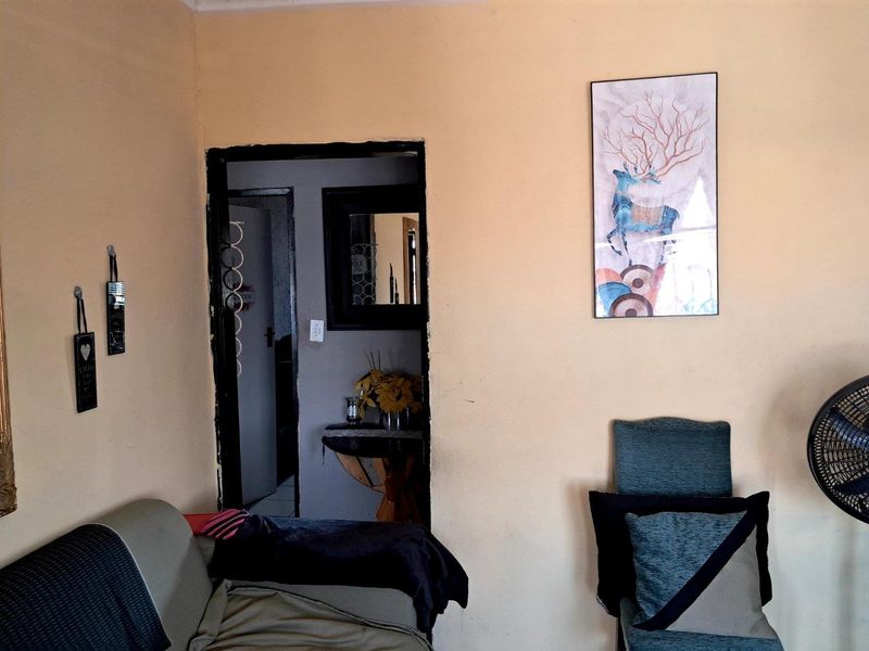 2 Bedroom House For Sale in Ga-Rankuwa Unit 16 - Photo 8