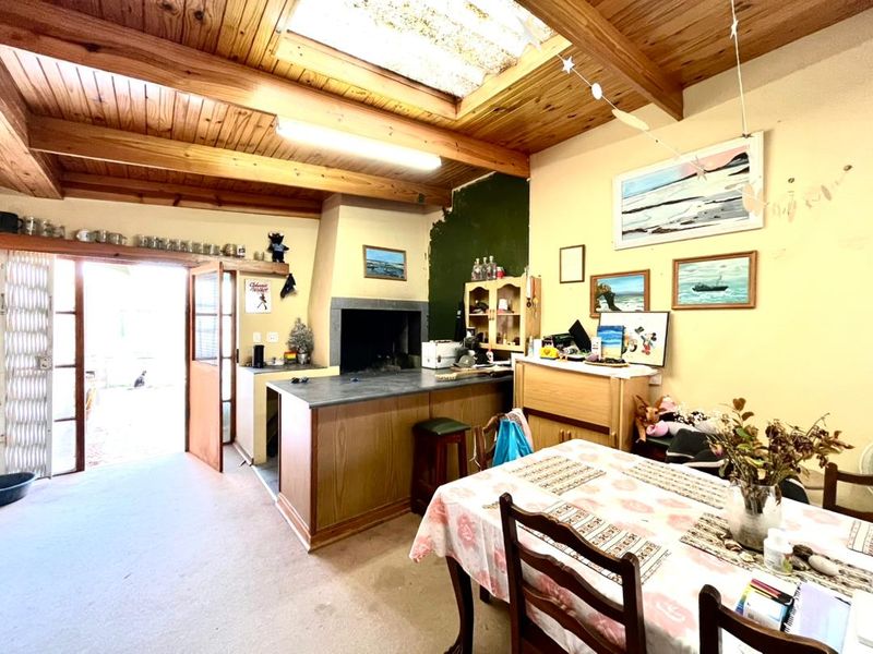 1000Sq erf with a classic home for sale! - Photo 7