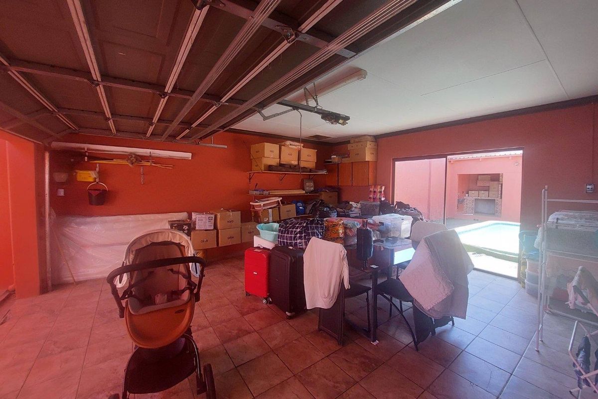 For Sale  Cimbebasia - Freestanding house - Photo 3