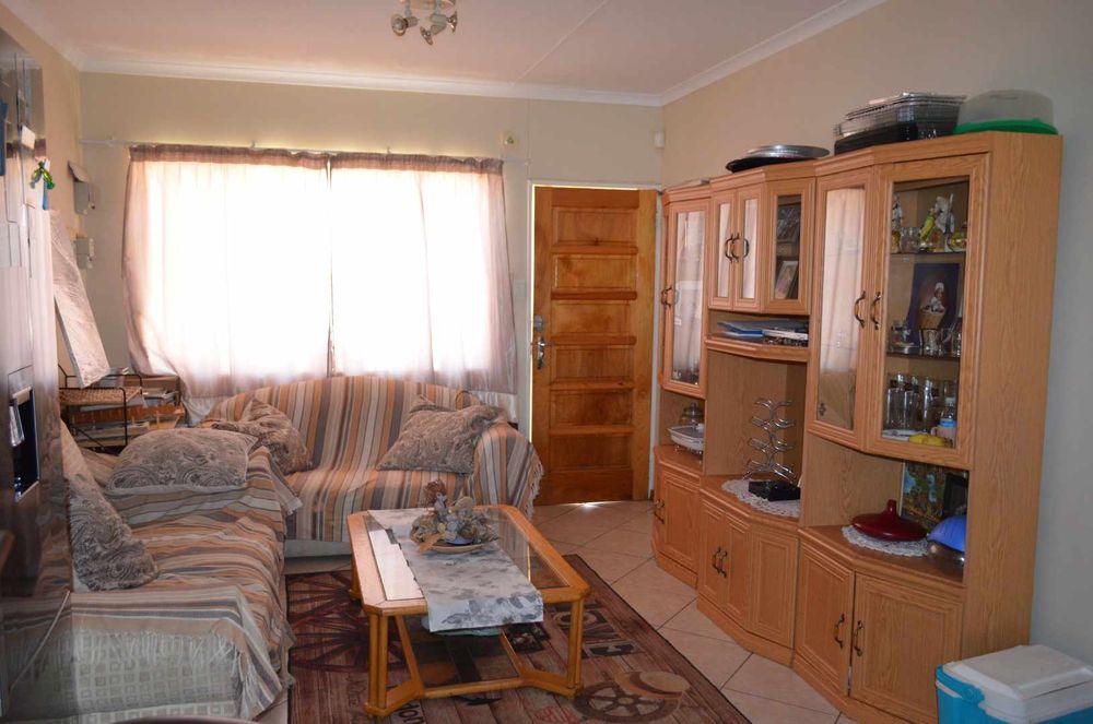 Windhoek, Rocky Crest, Living Area