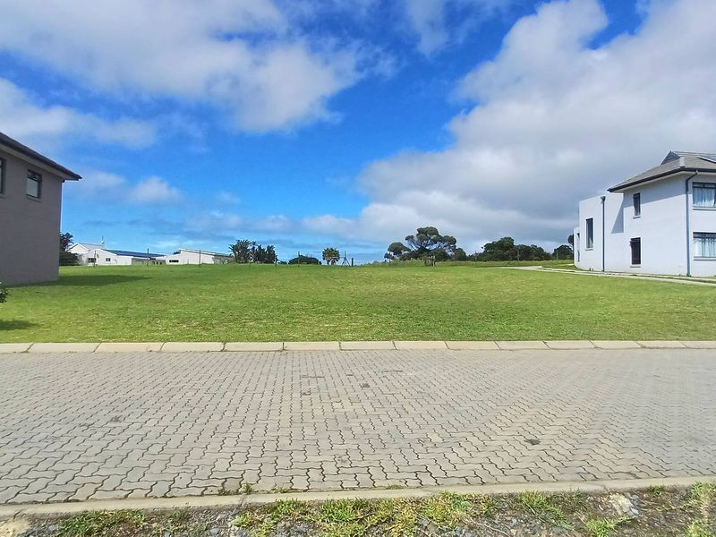 Stunning level stand perched at the top of THE VILLAGE COASTAL ESTATE - Photo 10