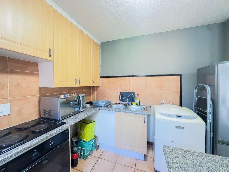 2 Bedroom Townhouse With A Private Garden - Photo 5