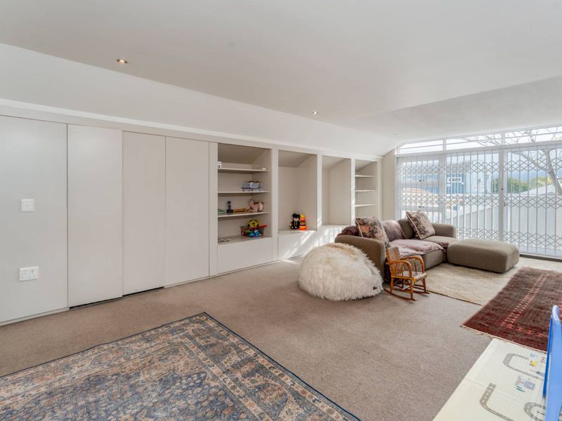 4 Bedroom House In Lansdowne - Photo 4