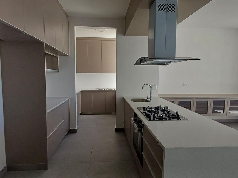 To Let - Photo 4