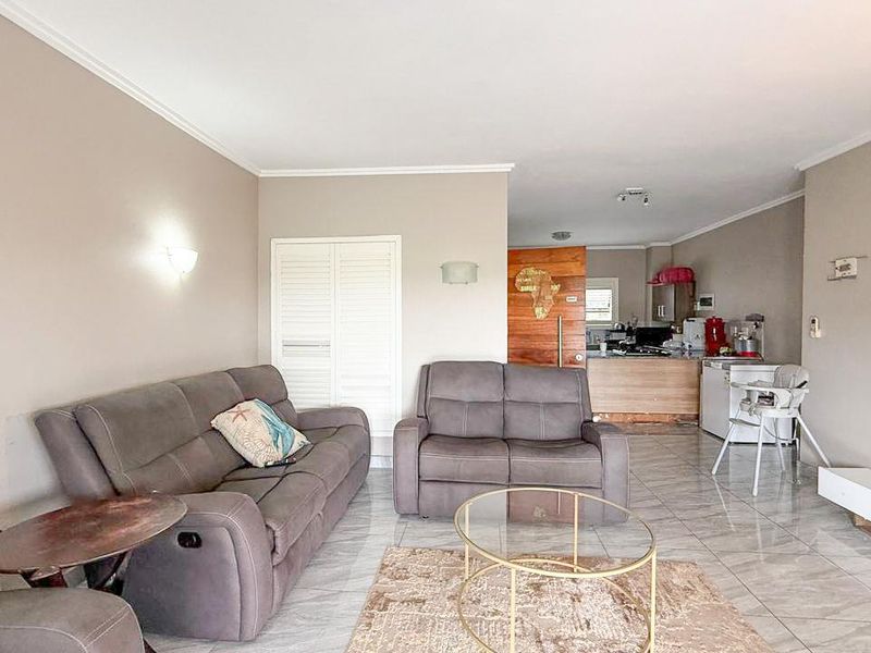 Two bedroom Apartment - Photo 5