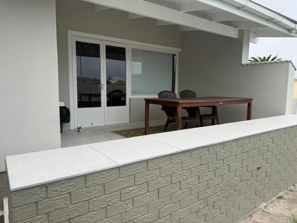 Front view of property 