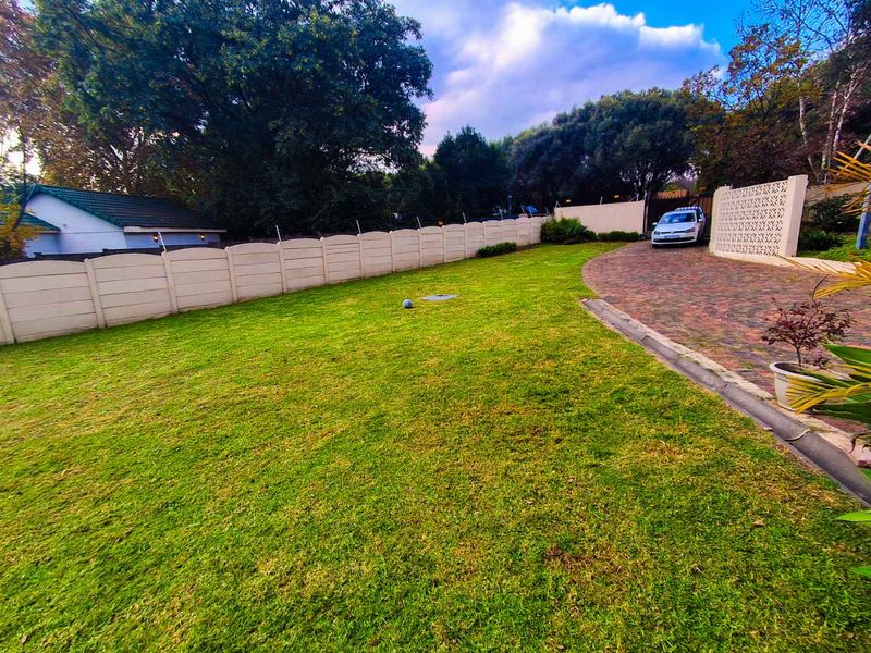 Phenomenal family house for a large family - Photo 4
