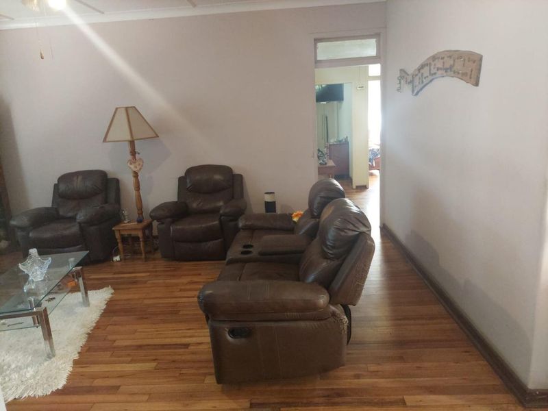 A most tempting buy in Yellowwood Park - Photo 4