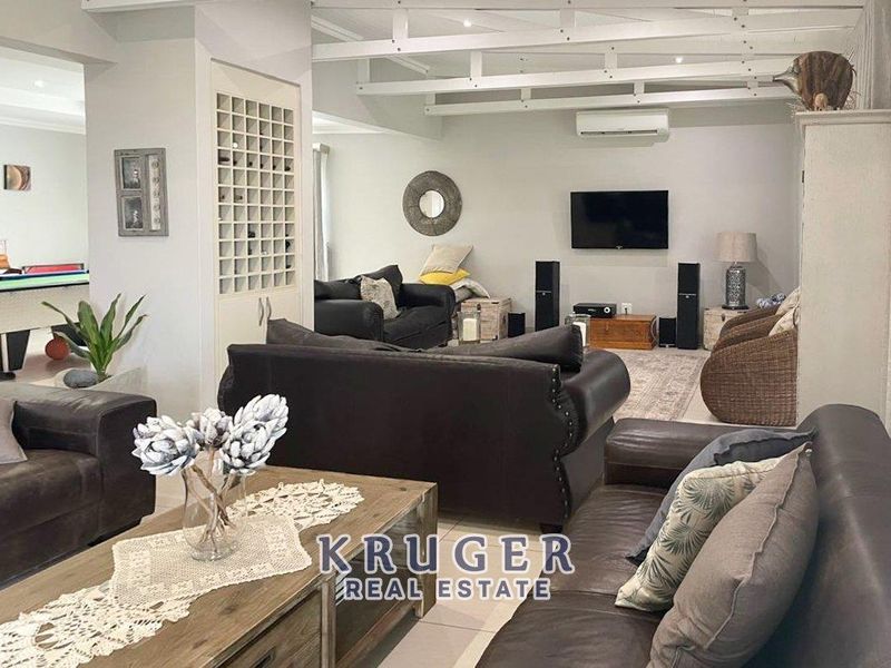 Modern 5-bedroom double story property with serene views. - Photo 9