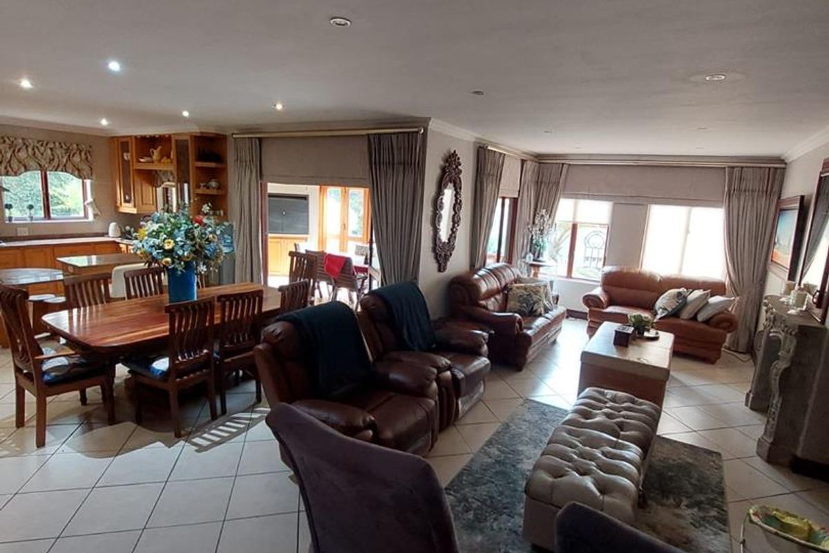 Property For Sale in Rietvalleirand, Pretoria - Photo 2