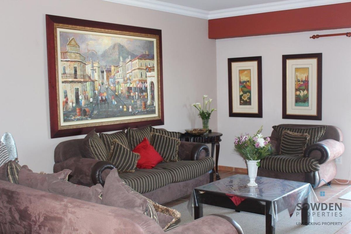 Swakopmunf Ext 9 FOR SALE Guest House Furnished - Photo 2