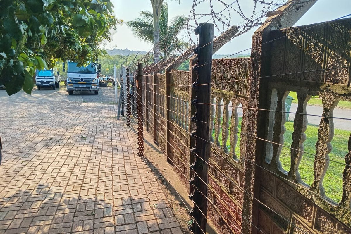 Power Up Your Business in This Versatile Industrial Gem! (SOLE MANDATE) - Photo 4