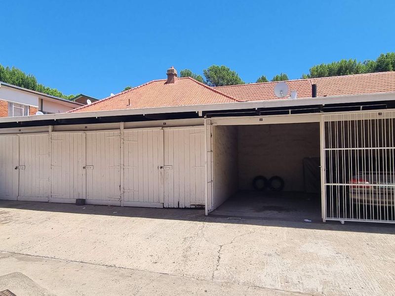 BLOCK OF FLATS - VERY GOOD LOCATION EXCLUSIVE SOLE MANDATE - Photo 4