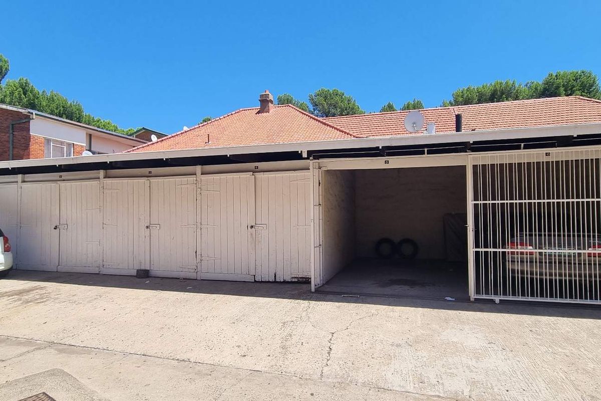 BLOCK OF FLATS - VERY GOOD LOCATION EXCLUSIVE SOLE MANDATE - Photo 4