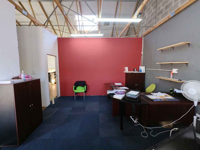 Light Industrial Unit for Sale – Milnerton- Near Century City - Photo 4