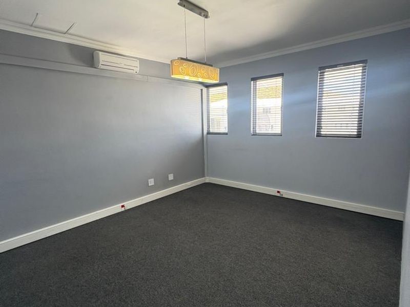 Office To Let in Maerua Park, Windhoek - Photo 4