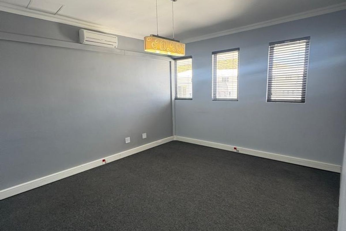 Office To Let in Maerua Park, Windhoek - Photo 4