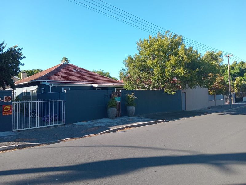 Cozy family home close to schools - Photo 2