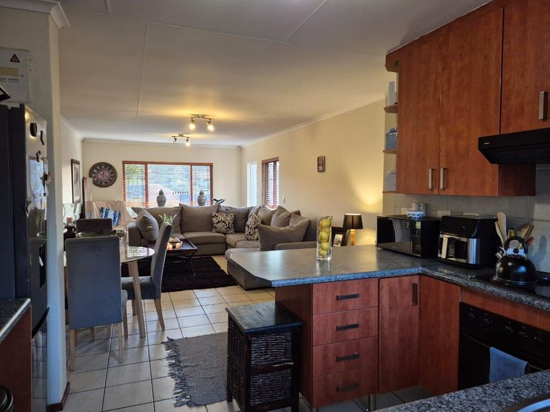 First Floor 2 Bedsroom Unit for sale - Photo 5