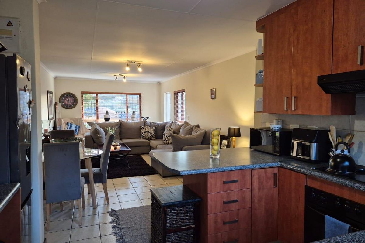 First Floor 2 Bedsroom Unit for sale - Photo 5