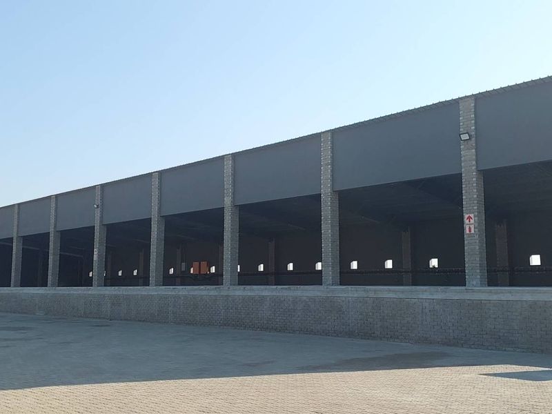 To Let in Light Industrial Area - Photo 4
