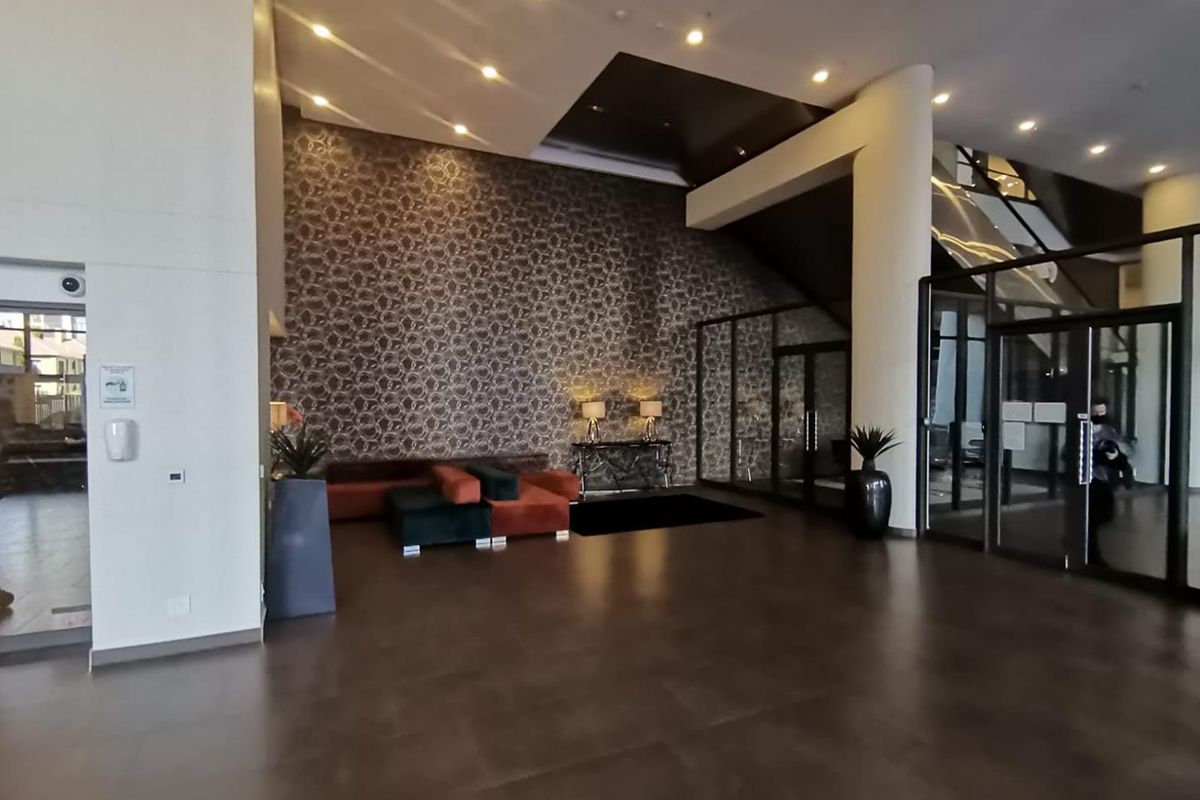 SUPERLATIVE 1 BED FULLY FURNISHED APARTMENT IN MORNINGSIDE - Photo 2
