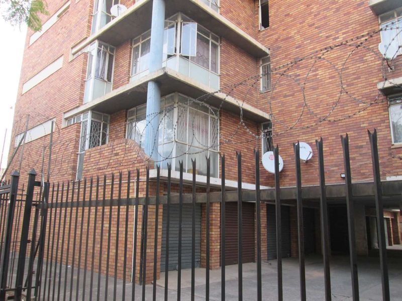'' VERY BEAUTIFUL AND NEAT [2] TWO BEDROOMS APARTMENT FOR SALE - Photo 4