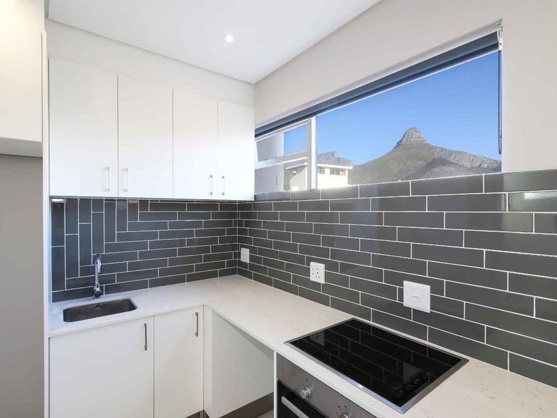 Sunny Studio Beachfront Penthouse - Photo 5