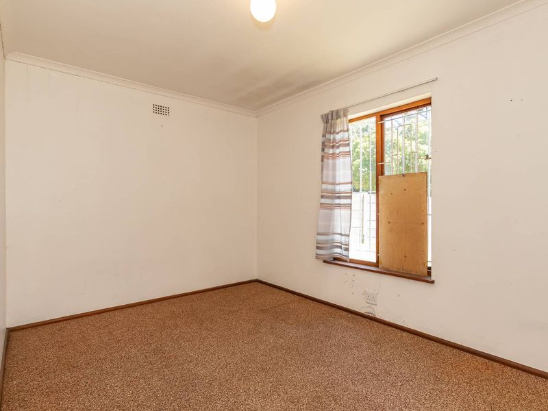 Create Your Dream Home on a Large Erf in Capri - Photo 8