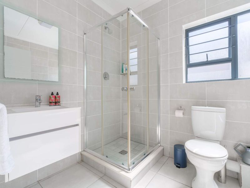 Stylish 3 Bedroom Apartment in Ballito - Photo 9