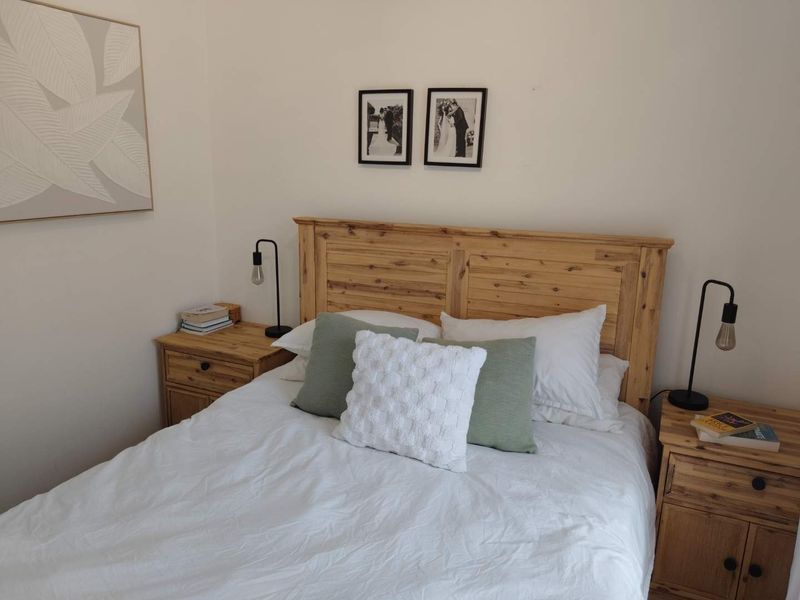 Stylish 2-Bed, 2-Bath Apartment at Northcliff Terrace! - Photo 3