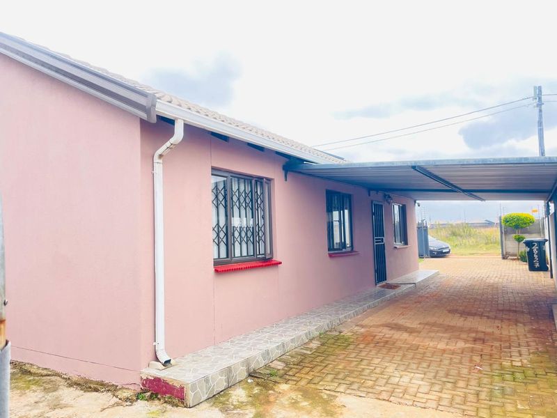 Imagine Coming Home To This Gorgeous 3 Bedroom Home in Protea Glen EXT 34!! - Photo 7